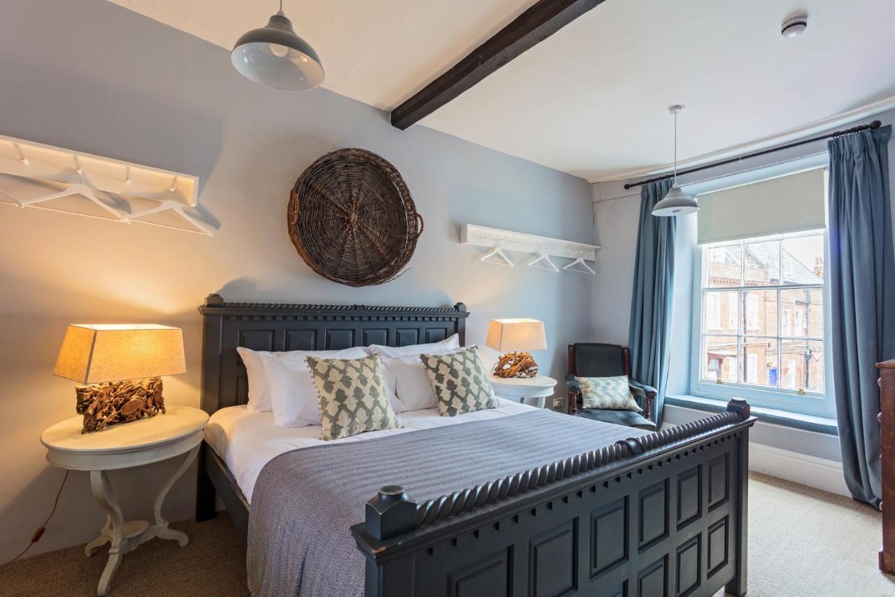 The Black Lion Hotel Little Walsingham Esterno foto