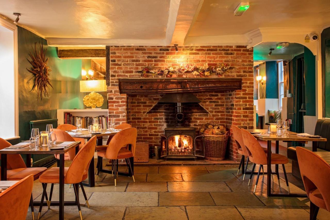 The Black Lion Hotel Little Walsingham Esterno foto
