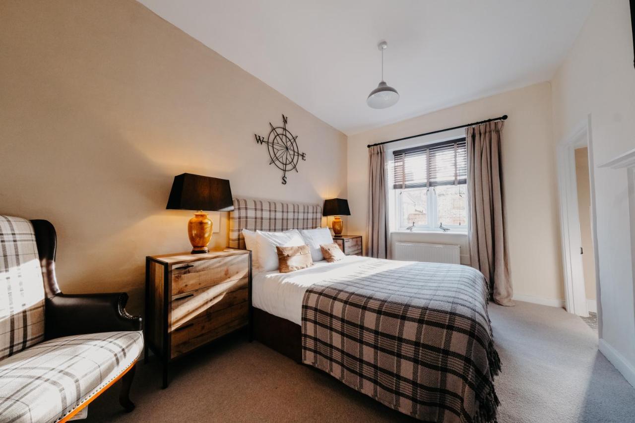 The Black Lion Hotel Little Walsingham Esterno foto
