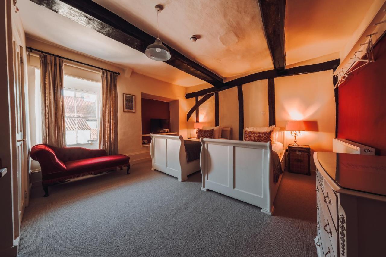The Black Lion Hotel Little Walsingham Esterno foto